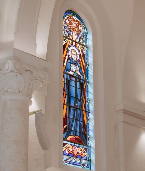 Salle de la Chapelle - vitraux - Domaine de Meslay